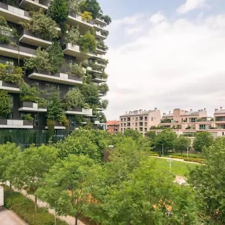 Free Wi-Fi - A/C - Vertical Tower - Garibaldi-3
